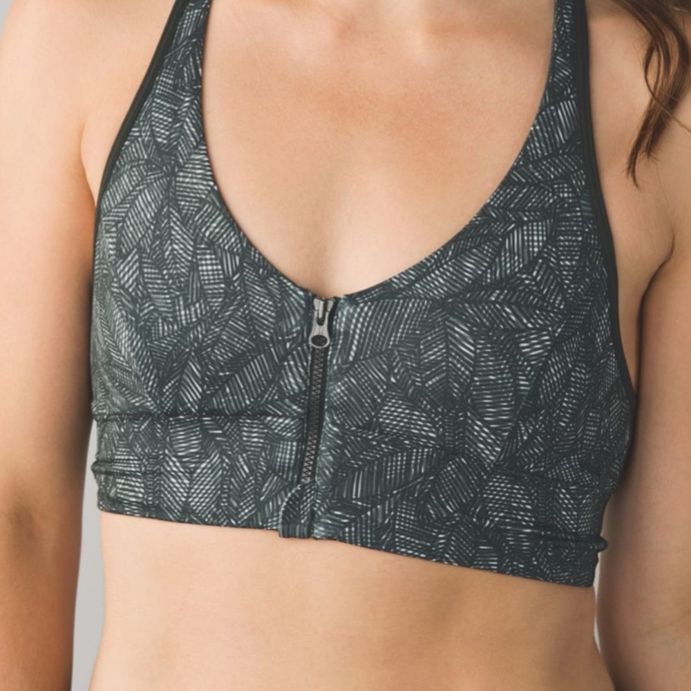 Lululemon Cool to Street Bra
Jazzy White Gator Green / Gator Green Size 4 - Picture 5 of 17